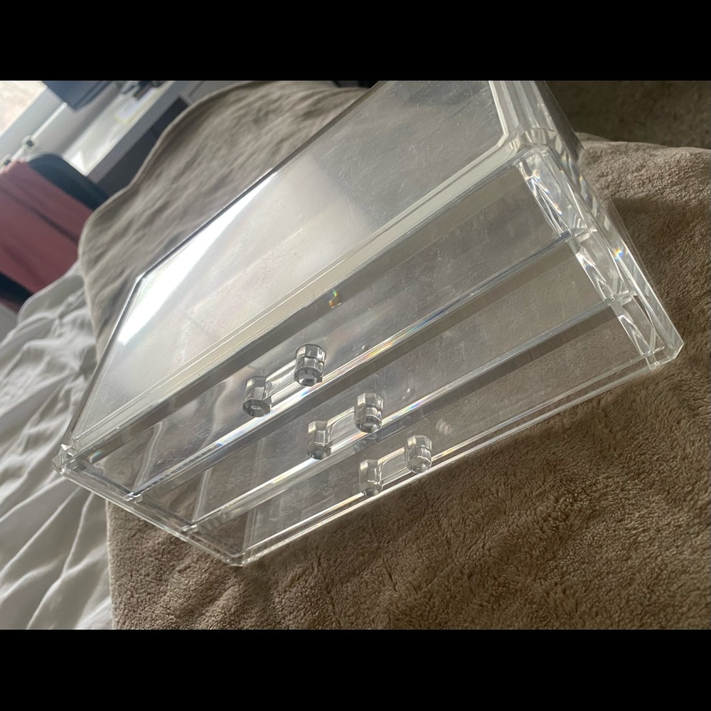 Acrylic box - Picture 2 of 2